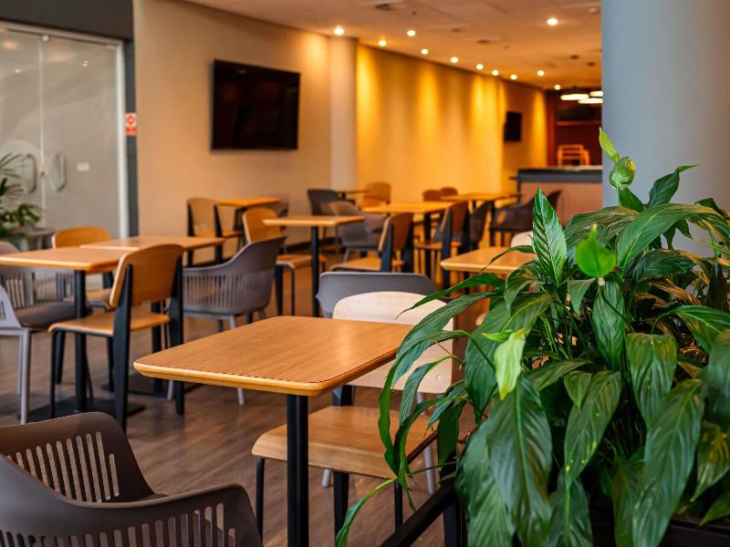 Ibis Santo Andre image