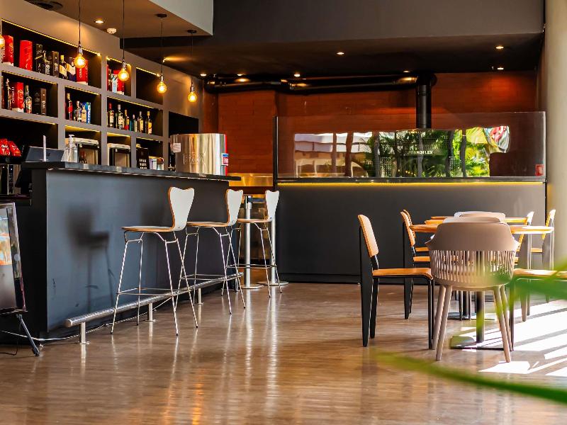 Ibis Santo Andre image