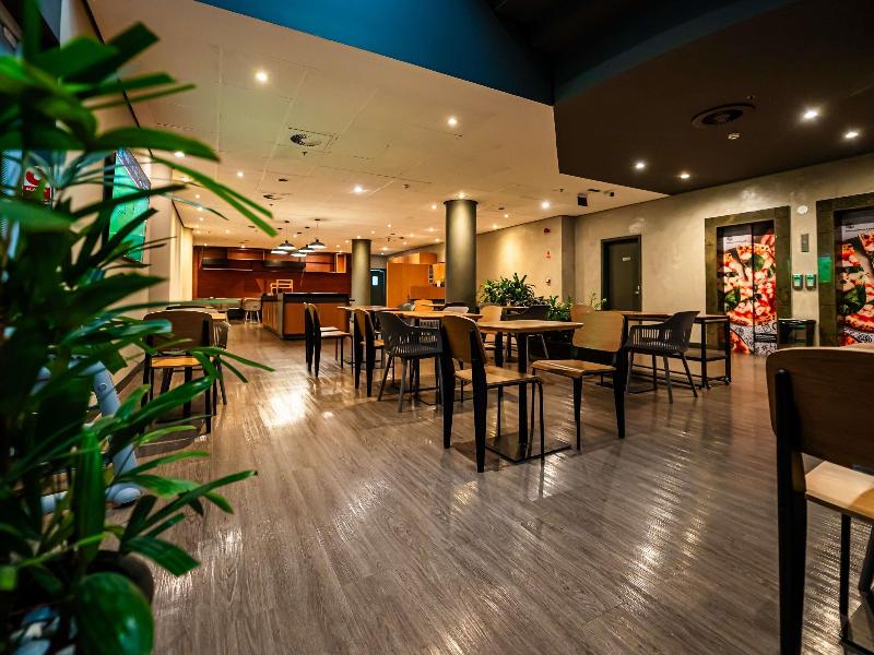 Ibis Santo Andre image