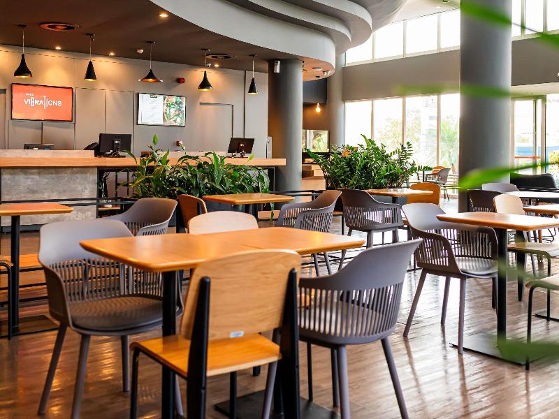 Ibis Santo Andre image