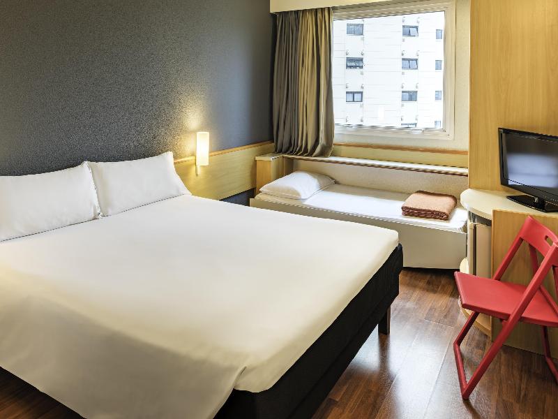 Ibis Santo Andre image