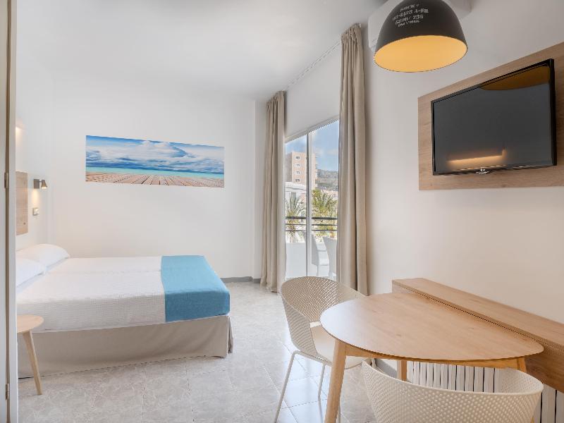 Sol Lunamar Palmanova Apartamentos image