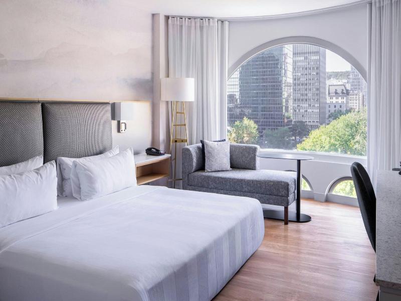 Montreal Marriott Chateau Champlain image