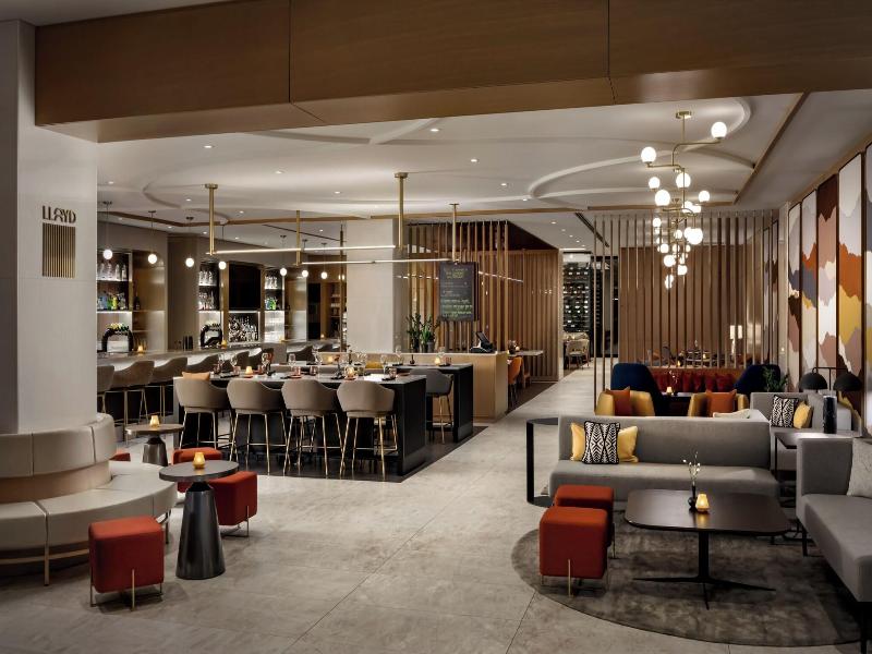 Montreal Marriott Chateau Champlain image