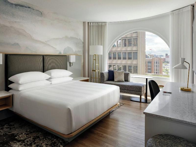 Montreal Marriott Chateau Champlain image
