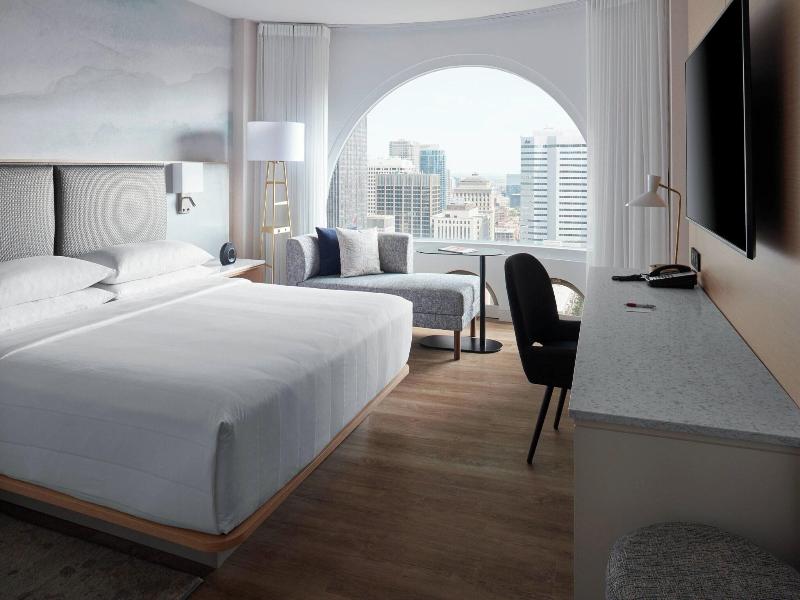 Montreal Marriott Chateau Champlain image