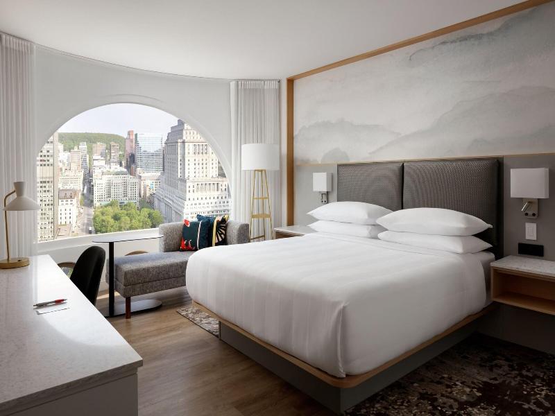 Montreal Marriott Chateau Champlain image