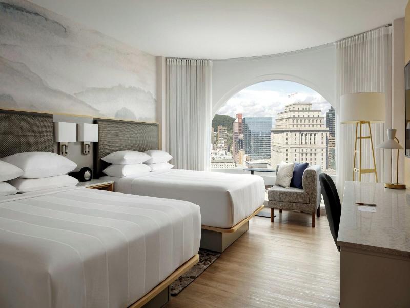 Montreal Marriott Chateau Champlain image