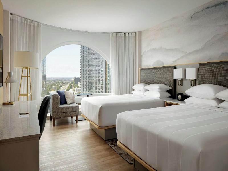Montreal Marriott Chateau Champlain image