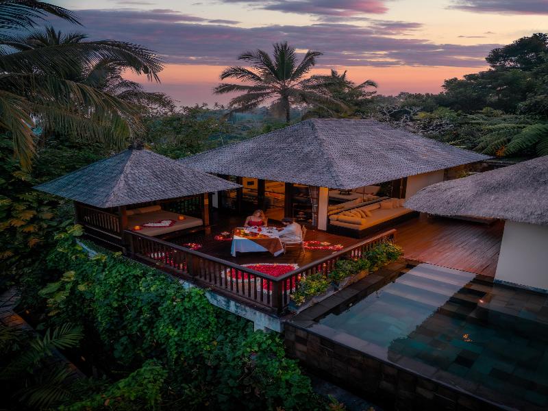 Hanging Gardens of Bali image