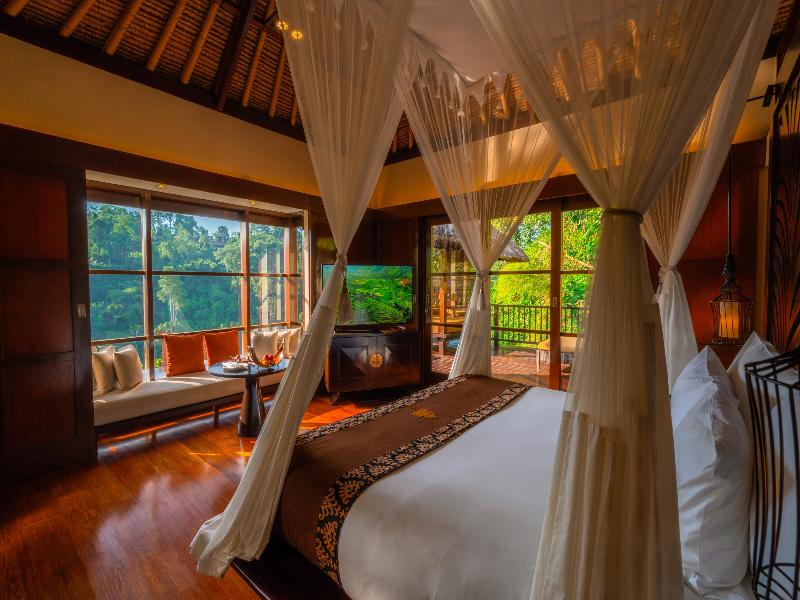Hanging Gardens of Bali image