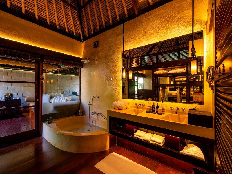 Hanging Gardens of Bali image