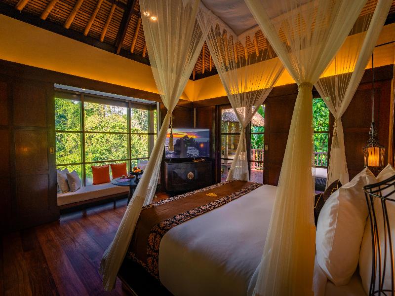 Hanging Gardens of Bali image