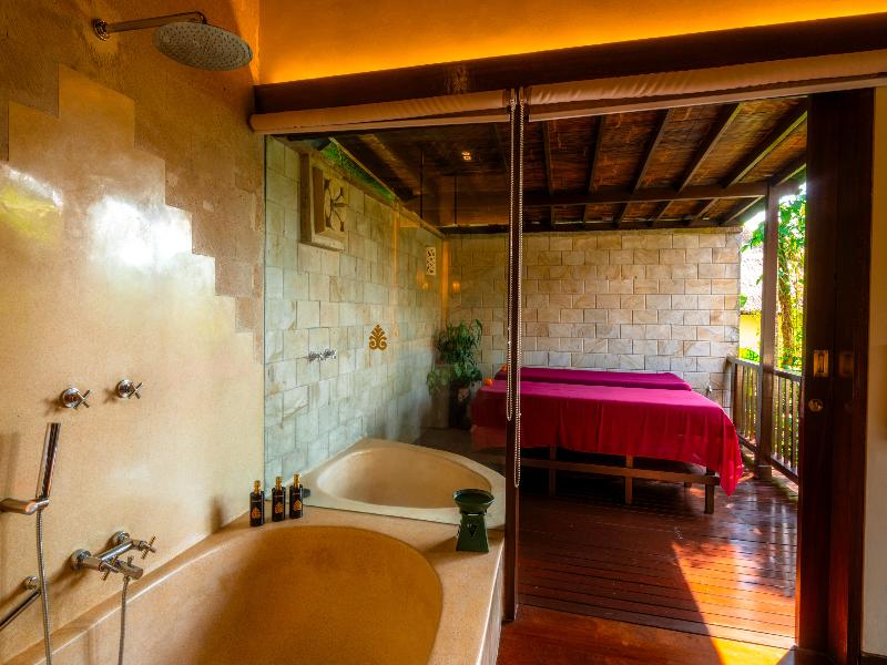 Hanging Gardens of Bali image