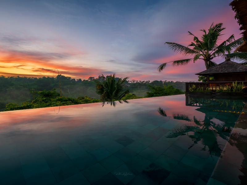 Hanging Gardens of Bali image
