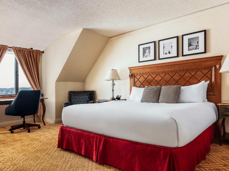 Fairmont Tremblant image