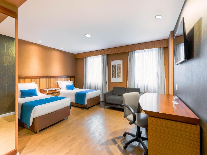 Wyndham Sao Paulo Ibirapuera Convention Hotel image