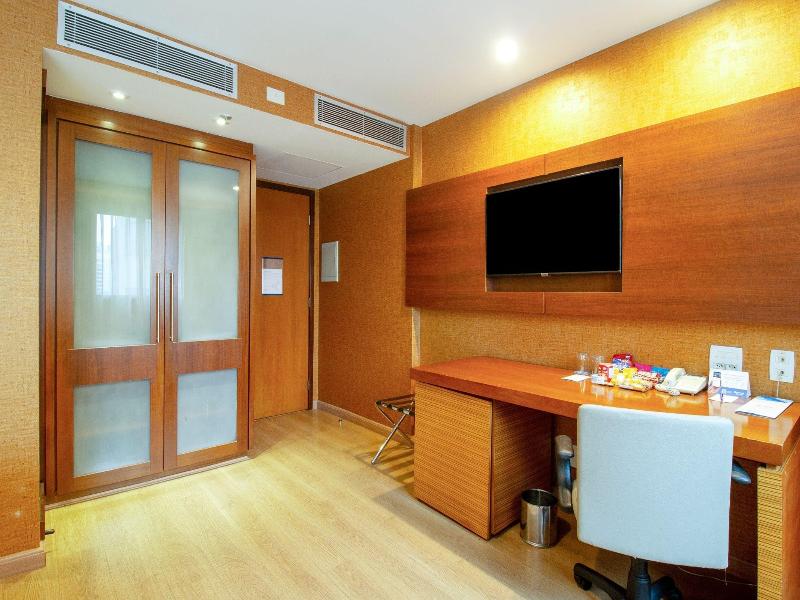 Wyndham Sao Paulo Ibirapuera Convention Hotel image