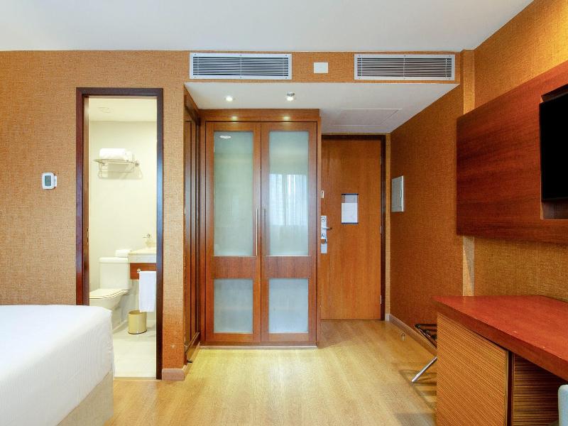 Wyndham Sao Paulo Ibirapuera Convention Hotel image