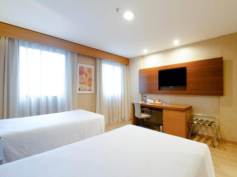 Wyndham Sao Paulo Ibirapuera Convention Hotel image
