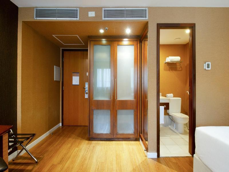 Wyndham Sao Paulo Ibirapuera Convention Hotel image