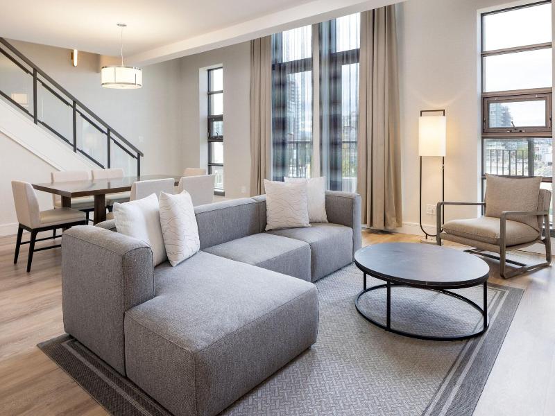 Delta Hotels Victoria Ocean Pointe Resort image