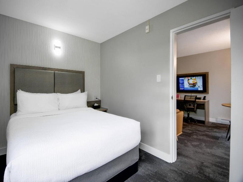 The Vic, an Ascend Collection Hotel image