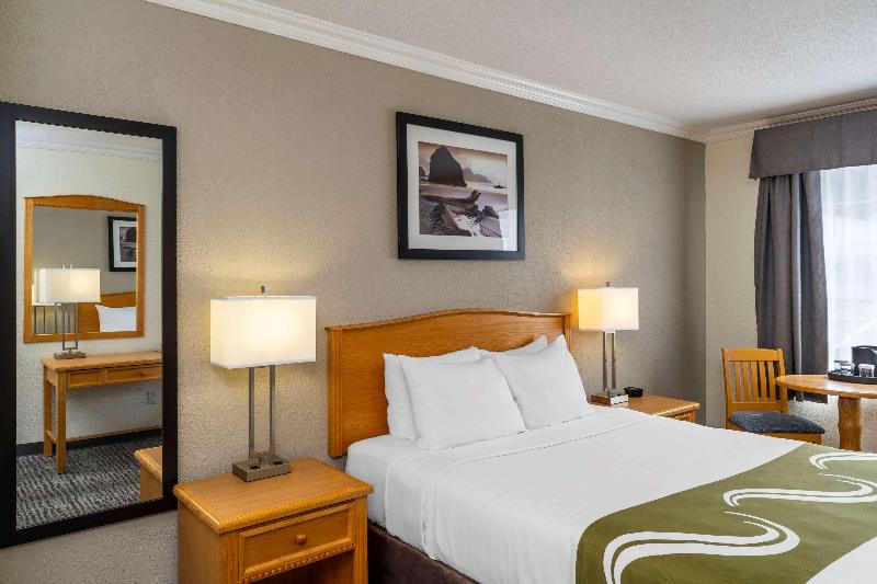 Quality Inn Downtown Inner Harbour image