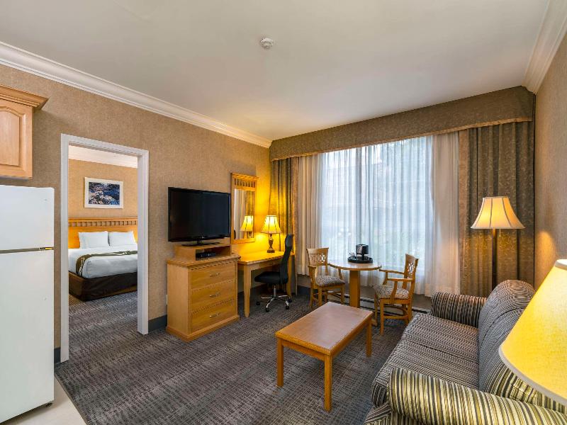 Quality Inn Downtown Inner Harbour image