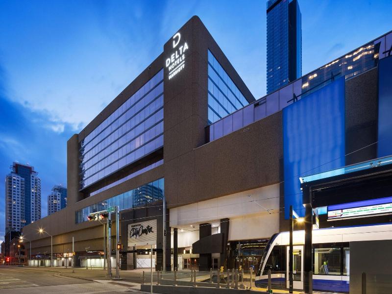 Delta Hotels Edmonton Centre Suites