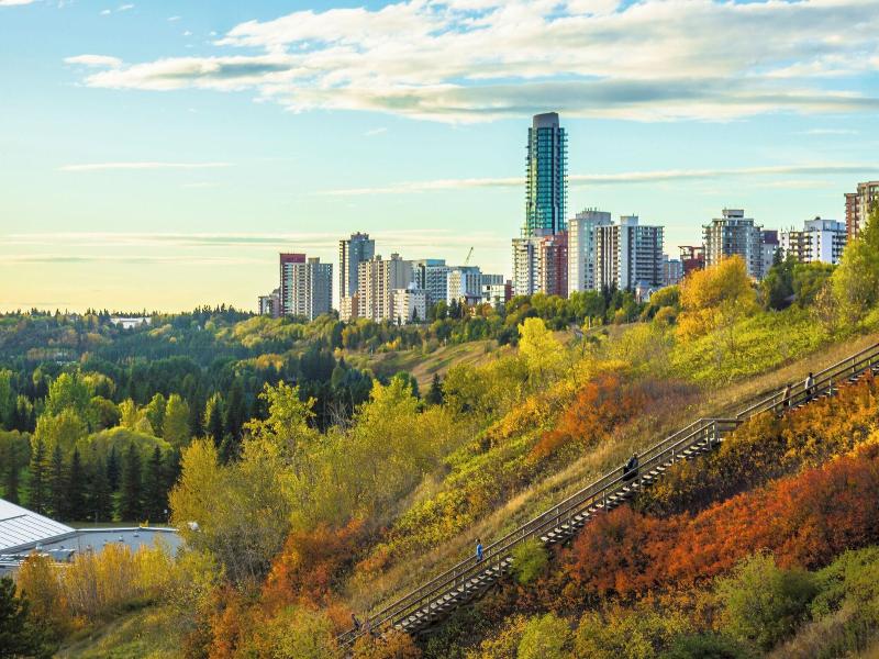 Delta Hotels Edmonton Centre Suites