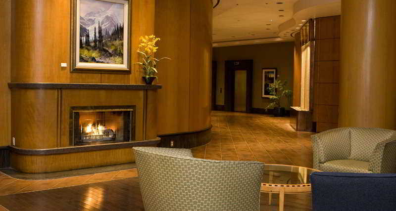 Delta Edmonton-Centre Suite Hotel