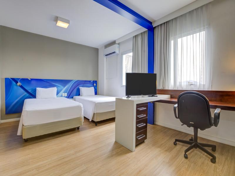 Quality Suites  Alphaville image