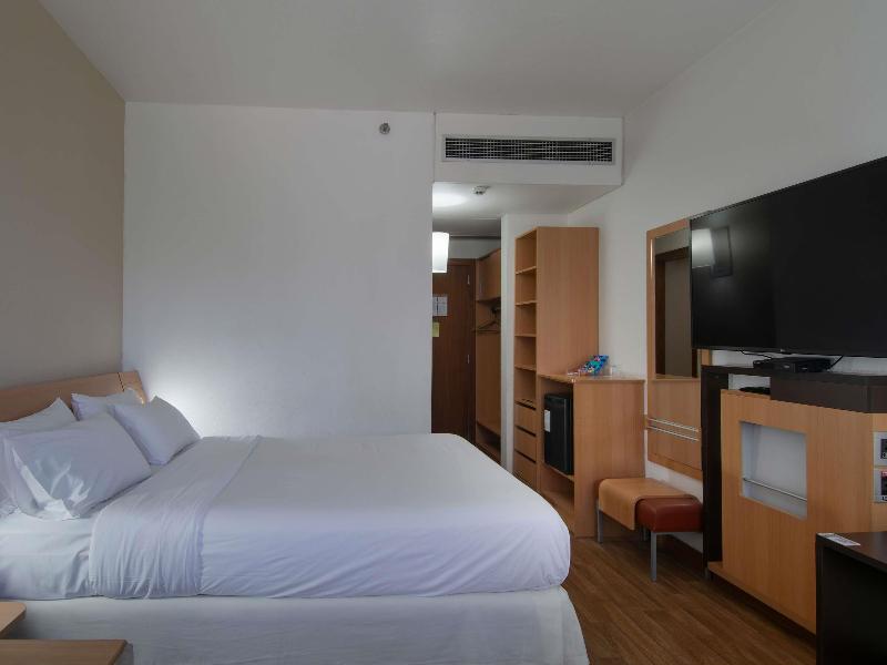 Novotel Porto Alegre Tres Figueiras image