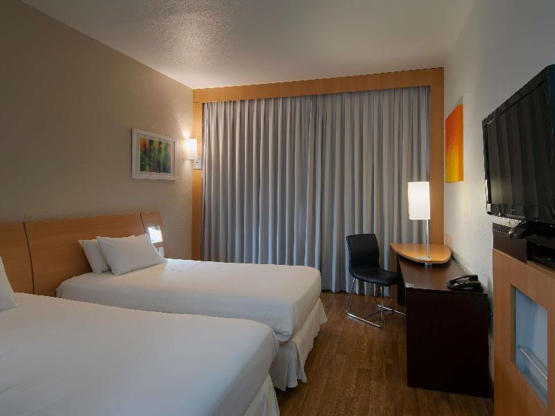 Novotel Porto Alegre Tres Figueiras image