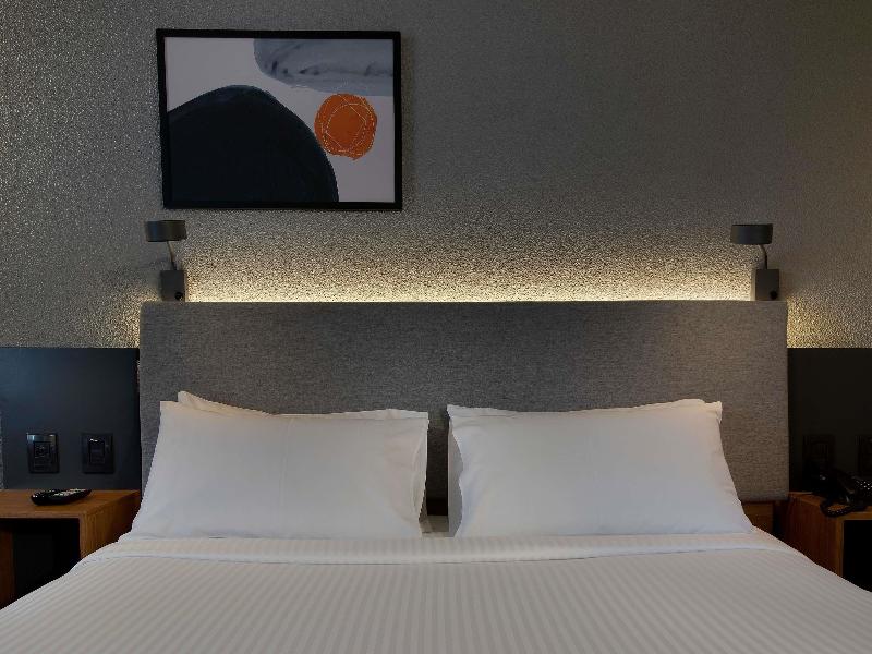 Novotel Porto Alegre Tres Figueiras image