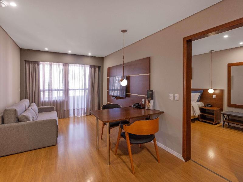 Mercure Curitiba Golden image