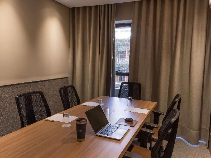 Mercure Curitiba Golden image