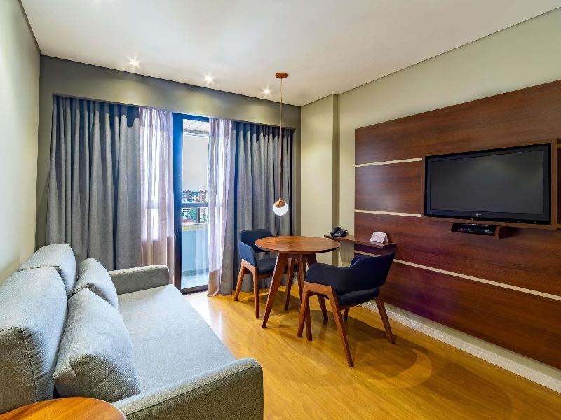 Mercure Curitiba Golden image