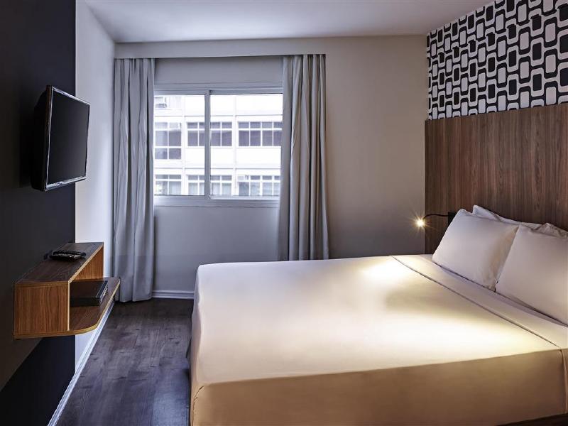Bed room