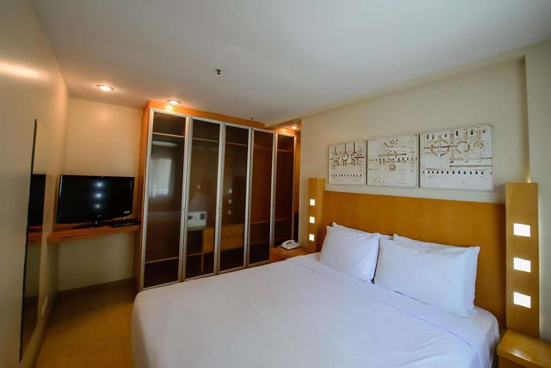 Bed room