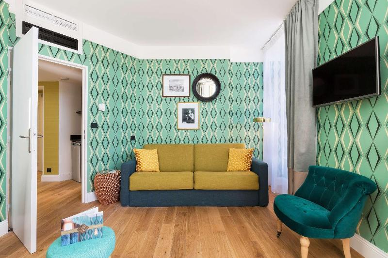 The Jay Hotel by HappyCulture