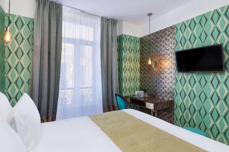 The Jay Hotel by HappyCulture