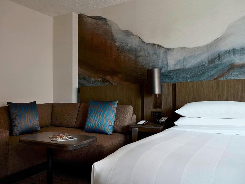 Calgary Marriott Downtown Hotel image
