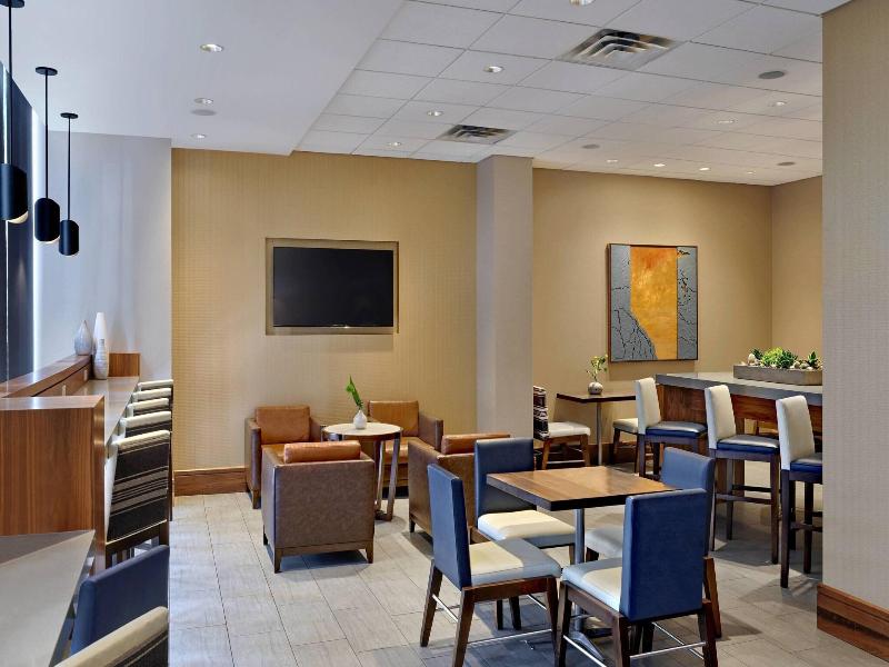 Calgary Marriott Downtown Hotel image