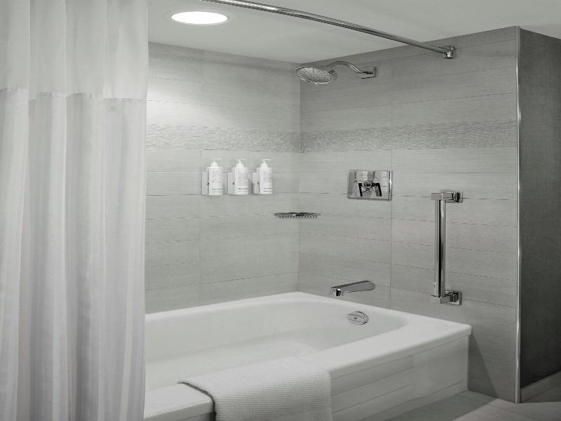 Calgary Marriott Downtown Hotel image