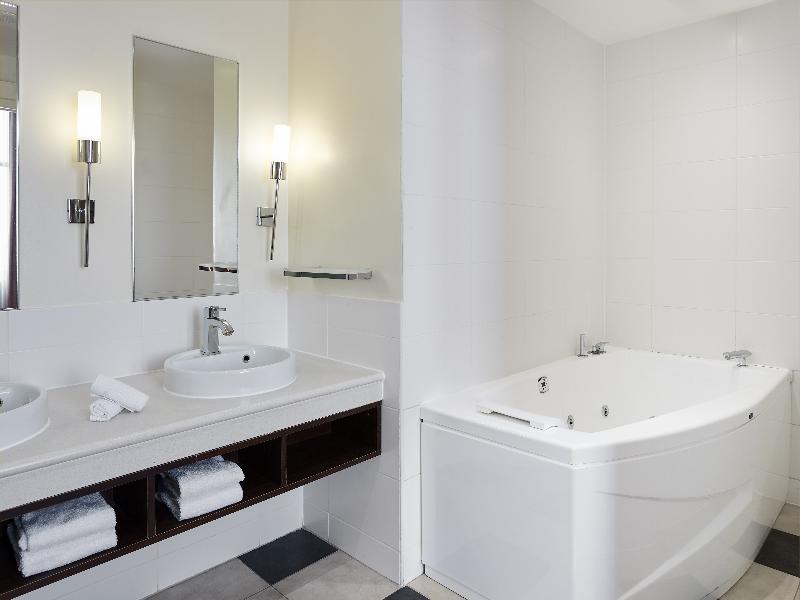 Crowne Plaza Paris Marne-la-Vallée image