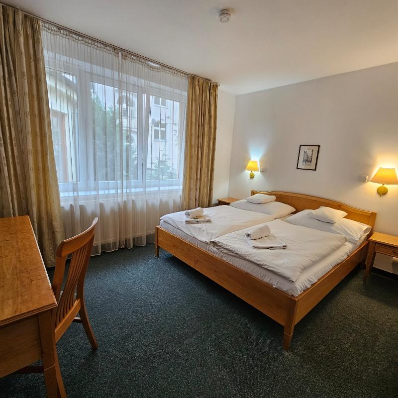 Claris image