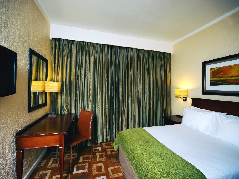 Garden Court OR Tambo image