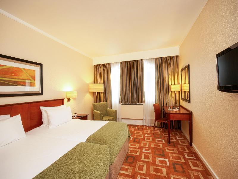 Garden Court OR Tambo image